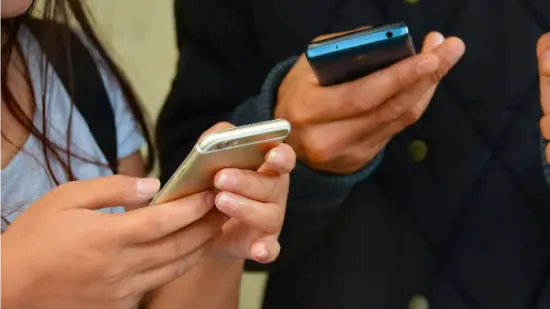 Telefono all'estero: restare connessi a Londra